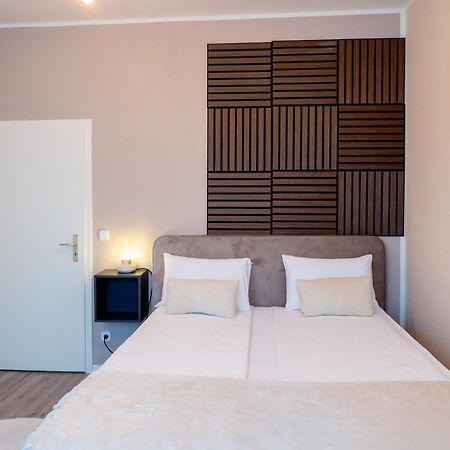 Queens Peak Apartments Colonia Esterno foto