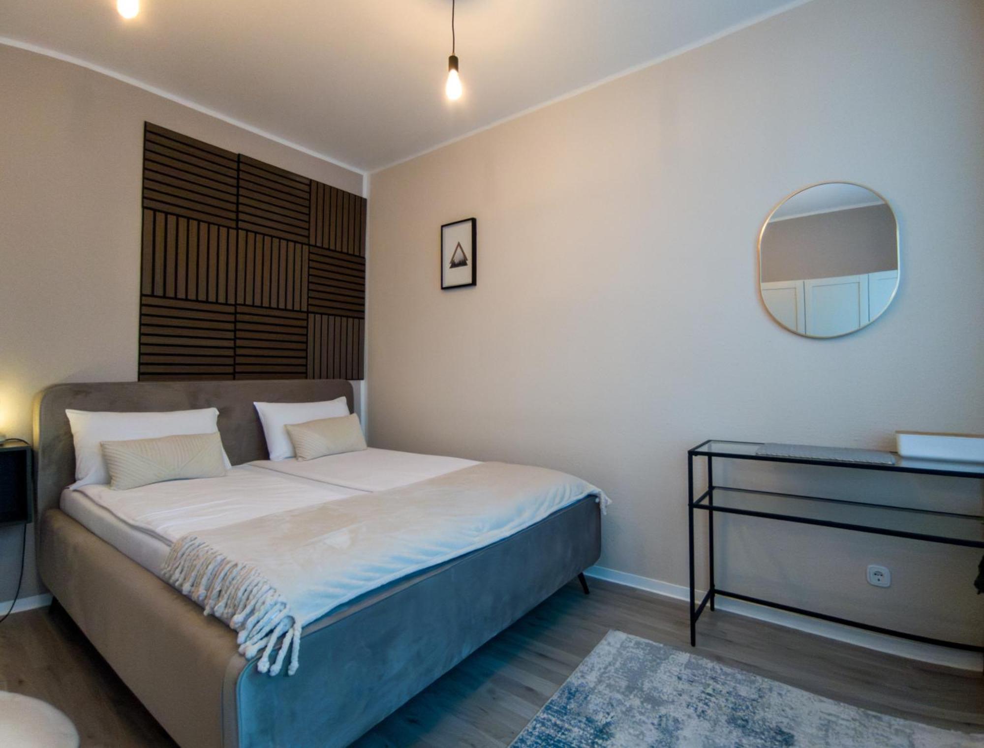 Queens Peak Apartments Colonia Esterno foto